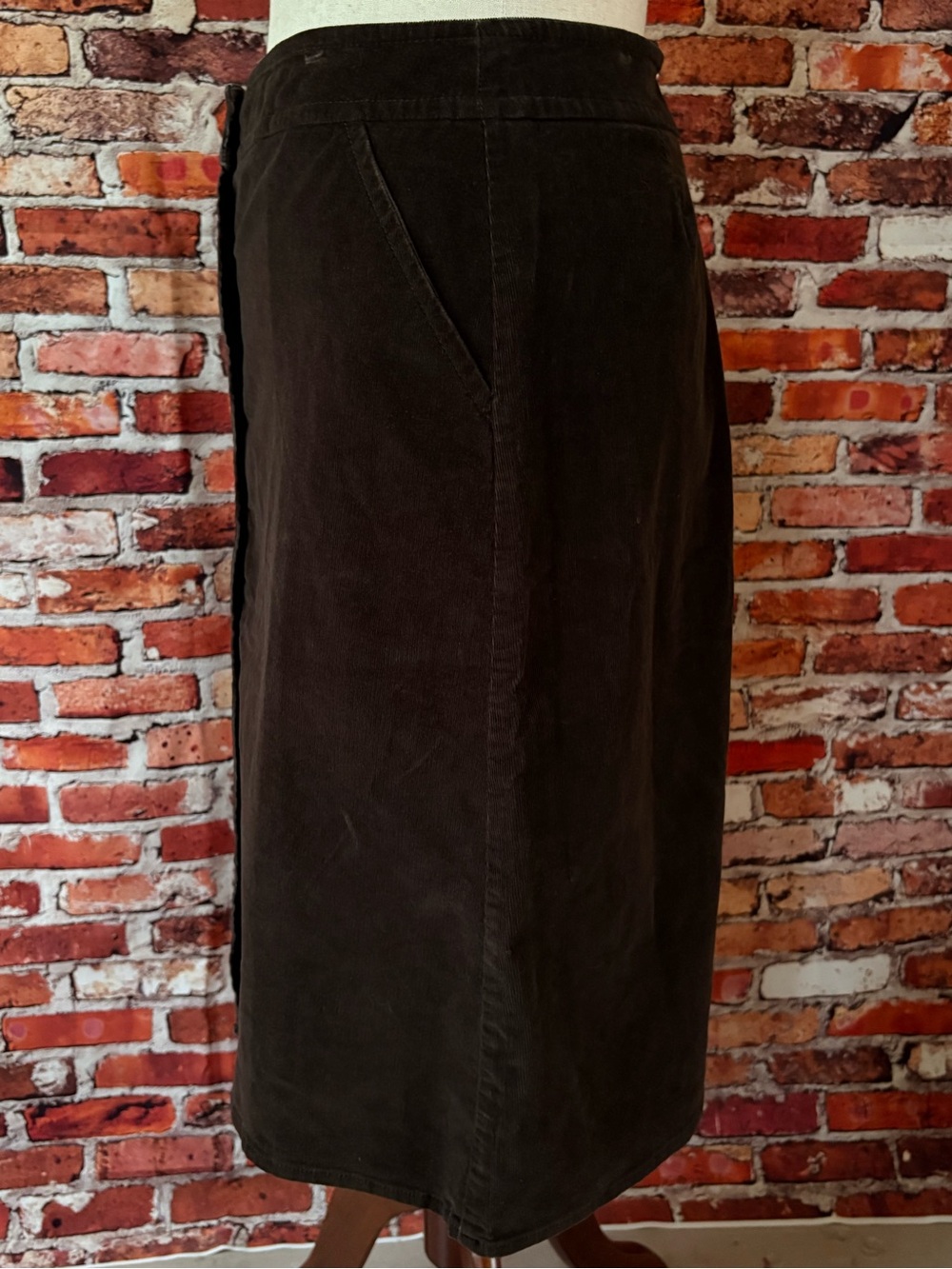 Lands' End Dark Brown Button-Front A-Line Corduroy Skirt Pockets Size 12 - Picture 4 of 9
